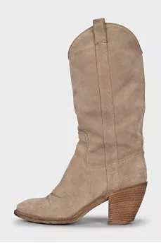 Suede Cossacks with relief stitching