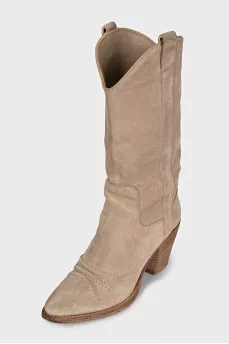 Suede Cossacks with relief stitching