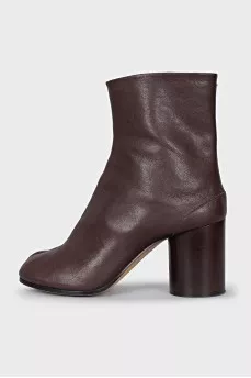 Tabi leather boots