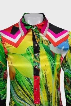 Fitted dress with long sleeves and buttons