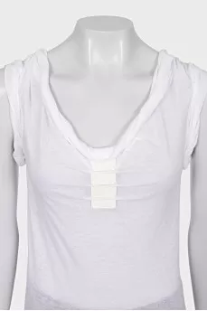 Топ із круглим вирізом