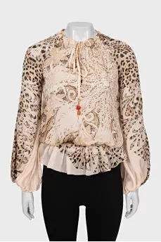 Slim fit blouse in animal print