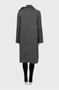 Silk cloak decorated with a flower