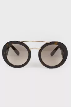 Sunglasses with curly arches