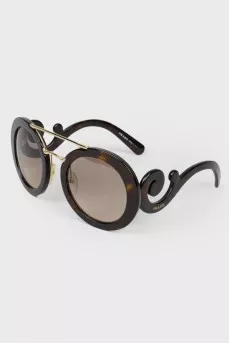 Sunglasses with curly arches