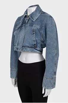 Cropped denim jacket with zipper