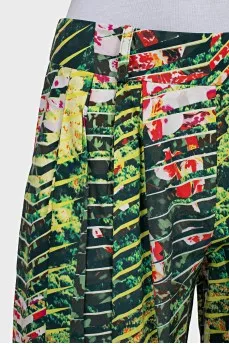 Straight trousers in floral print
