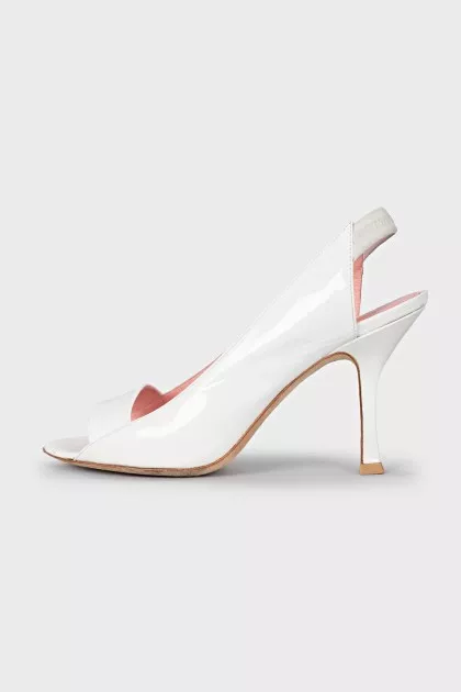 Patent leather sandals in white