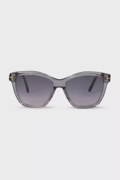 Gradient sunglasses in gray frame