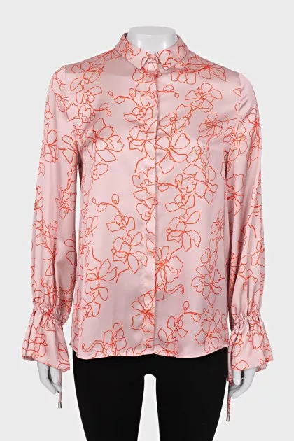 Blouse with decor on cuffs