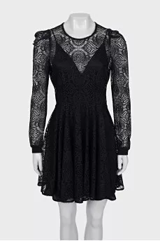 Fitted lace dress with long sleeves