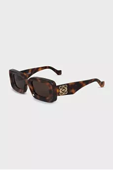 Rectangular sunglasses with logo on the temple