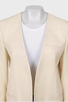 White jacket without fastening