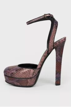 Sandals made of python skin
