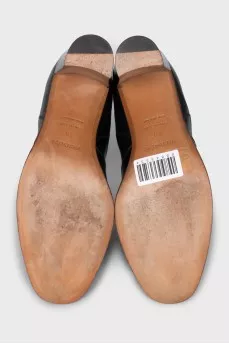 Leather ankle boots with heels without fastening