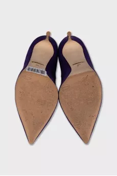 Purple suede pumps