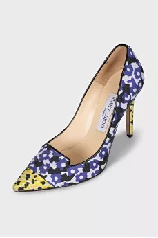 Textile pumps with a bright print