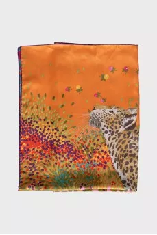 Silk scarf in a bright print with a tag