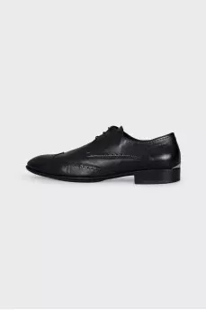 Men's leather shoes with perforation