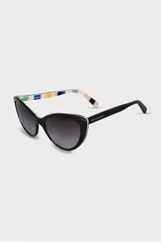 Cat eye sunglasses