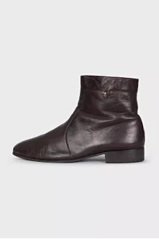 Men's brown boots with a zipper