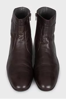 Men's brown boots with a zipper