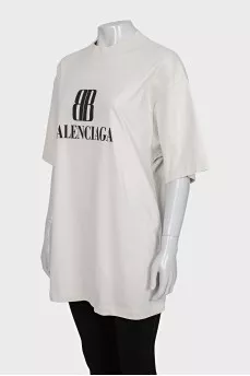 Loose fit t-shirt with brand logo