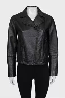 Leather biker jacket decorated with a zipper