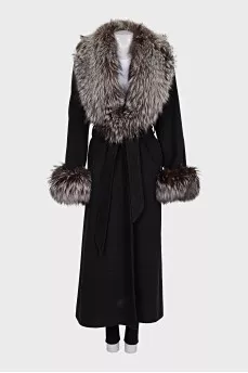 Gray coat with removable fur