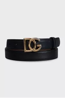 Leather belt with logo buckle
