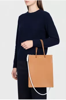 Rectangular bag with tag