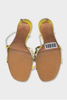 Жовті босоніжки Rockstud