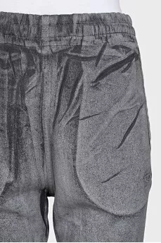 Tapered fit track pants with tag