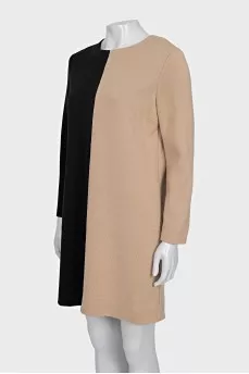 Two-tone dress with a zipper