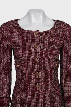 Fitted dress with a round collar