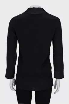 Silk blouse without fastening