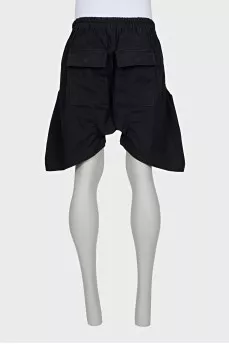 Men's shorts with side slits