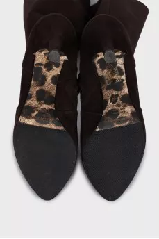 High suede boots with heels