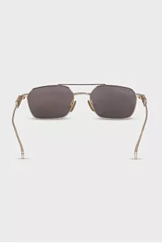 Sunglasses with a massive logo on the brackets