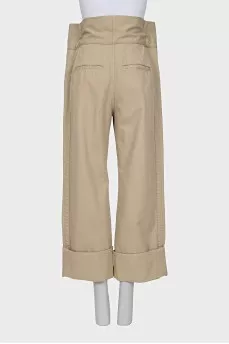 Oversized trousers