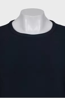 Straight-cut dress with a clasp