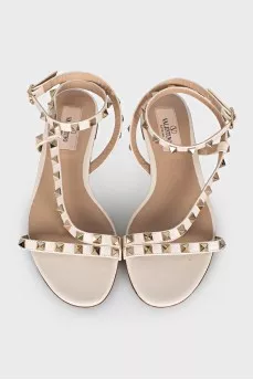 Leather sandals decorated with studs