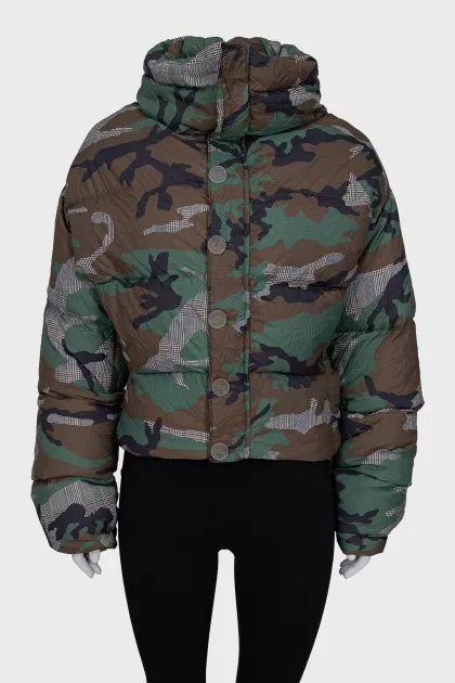 Cropped down jacket in military print with tag