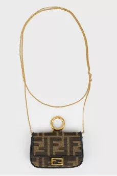 Micro bag in the logo on the chain
