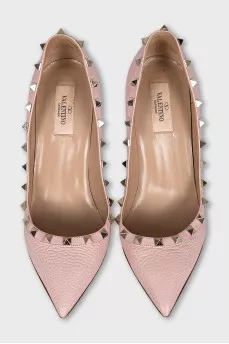 Leather pumps with gold trim