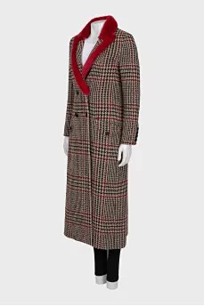 Coat with a plaid fur collar