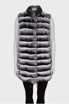 Sleeveless fur coat