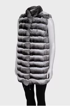 Sleeveless fur coat