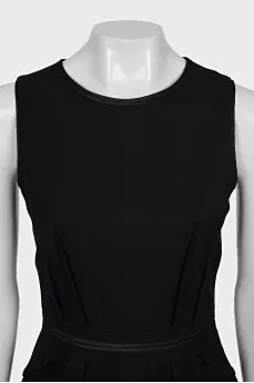 Fitted top with zipper