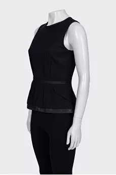Fitted top with zipper